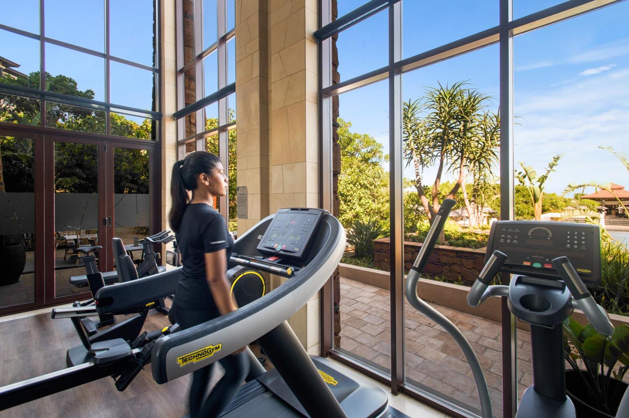 The Capital Zimbali Hotel Ballito Exterior foto The gym at The Park, Hyderabad